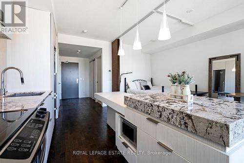 1909 - 101 Charles Street E, Toronto, ON - Indoor Photo Showing Kitchen With Upgraded Kitchen