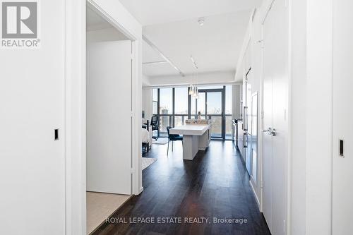 1909 - 101 Charles Street E, Toronto, ON - Indoor Photo Showing Other Room