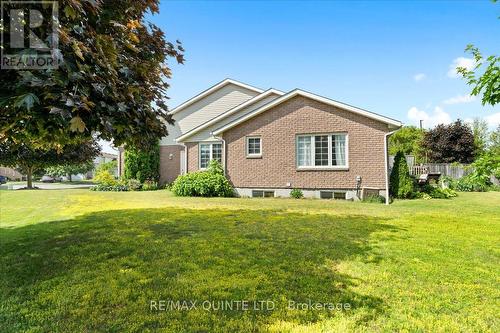 33 Alder Court, Belleville, ON - Outdoor