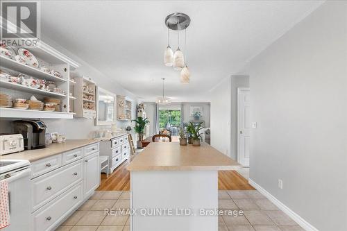 33 Alder Court, Belleville, ON - Indoor Photo Showing Kitchen