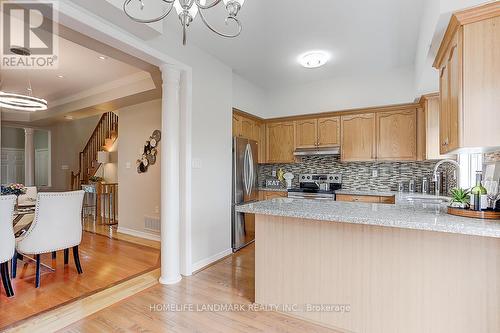 35 Nottingham Drive, Richmond Hill (Westbrook), ON - Indoor Photo Showing Kitchen