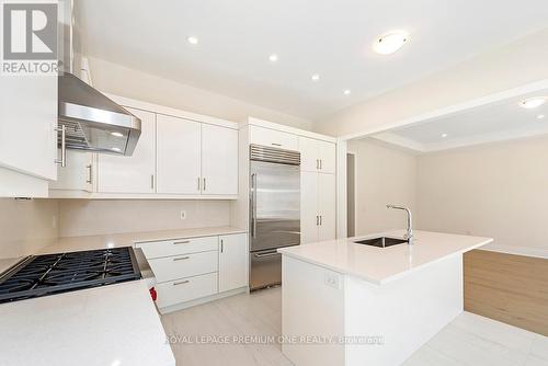 125 Timber Creek Boulevard, Vaughan, ON - Indoor Photo Showing Kitchen