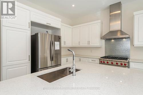 133 Timber Creek Boulevard, Vaughan, ON - Indoor Photo Showing Kitchen