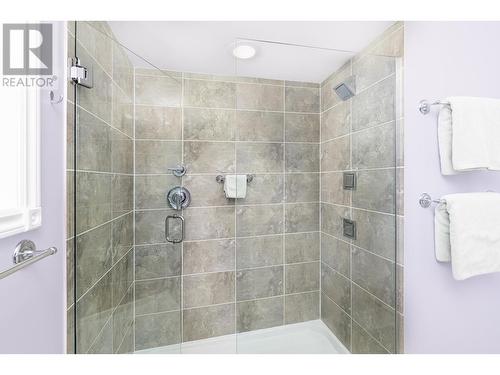 304 Dugan Street, Creston, BC - Indoor Photo Showing Bathroom