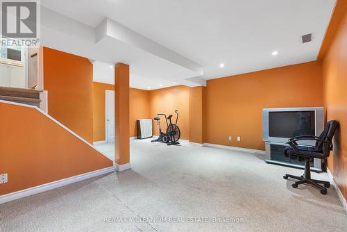 12 Mount Fuji Crescent, Brampton (Sandringham-Wellington), ON - Indoor