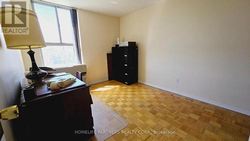 315 - 2825 Islington Avenue, Toronto (Humber Summit), ON - Indoor