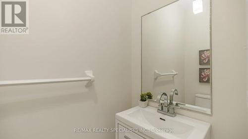 42 Caruso Drive, Brampton (Fletcher'S West), ON - Indoor Photo Showing Bathroom