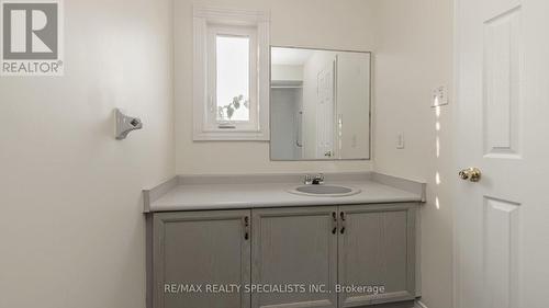 42 Caruso Drive, Brampton (Fletcher'S West), ON - Indoor Photo Showing Bathroom