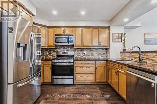 46 Corvette Court, Brampton, ON - Indoor Photo Showing Kitchen