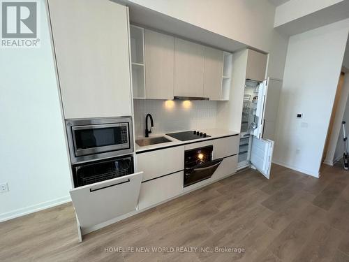 1808 - 10 Graphophone Grove, Toronto (Dovercourt-Wallace Emerson-Junction), ON - Indoor Photo Showing Kitchen