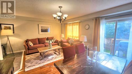 3974 Stardust Drive, Mississauga (Churchill Meadows), ON - Indoor Photo Showing Living Room