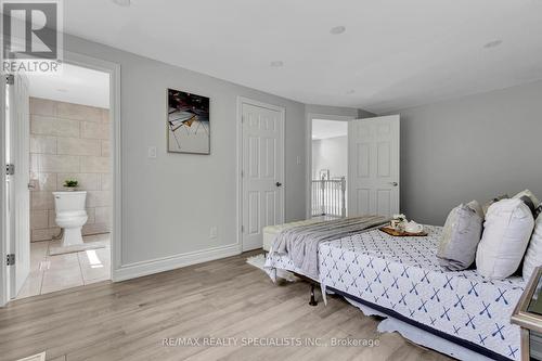 2382 Barcella Crescent, Mississauga, ON - Indoor Photo Showing Bedroom