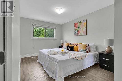 2382 Barcella Crescent, Mississauga (Sheridan), ON - Indoor Photo Showing Bedroom