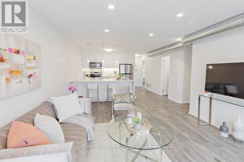 2 - 391 Royal York Road, Toronto (Mimico), ON - Indoor Photo Showing Living Room