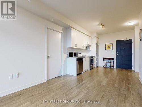 1221 - 212 King William Street, Hamilton (Beasley), ON - Indoor Photo Showing Kitchen