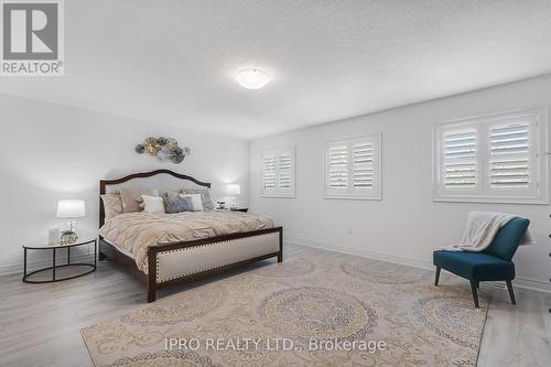 19 Westra Drive, Guelph, ON - Indoor Photo Showing Bedroom