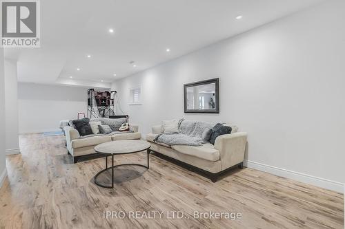 19 Westra Drive, Guelph, ON - Indoor Photo Showing Other Room