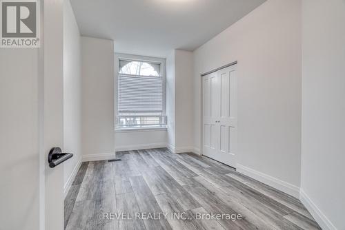 27 Grove Street, Hamilton (Corktown), ON - Indoor Photo Showing Other Room