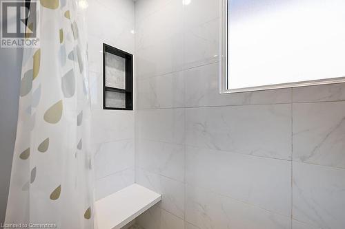 197 Green Road, Stoney Creek, ON - Indoor Photo Showing Bathroom