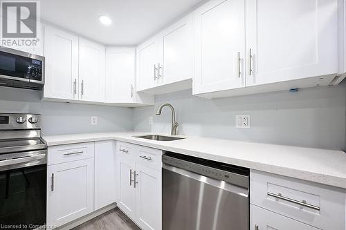 197 Green Road, Stoney Creek, ON - Indoor Photo Showing Kitchen With Stainless Steel Kitchen With Upgraded Kitchen