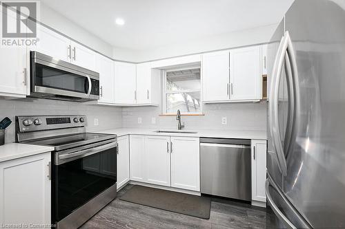 197 Green Road, Stoney Creek, ON - Indoor Photo Showing Kitchen With Stainless Steel Kitchen