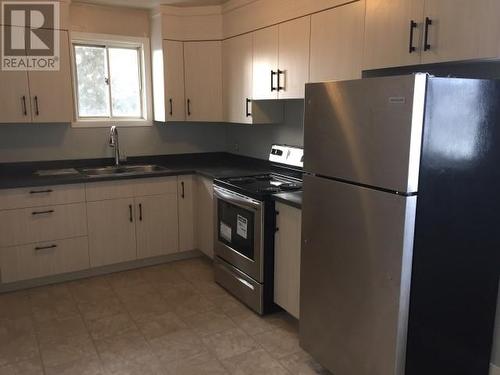 227 Regent Street, Sudbury, ON - Indoor Photo Showing Kitchen