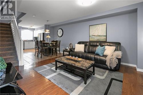 1328 Upper Sherman Avenue Unit# 6, Hamilton, ON - Indoor Photo Showing Living Room