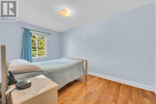 18 Eaton Place, Hamilton, ON - Indoor Photo Showing Bedroom