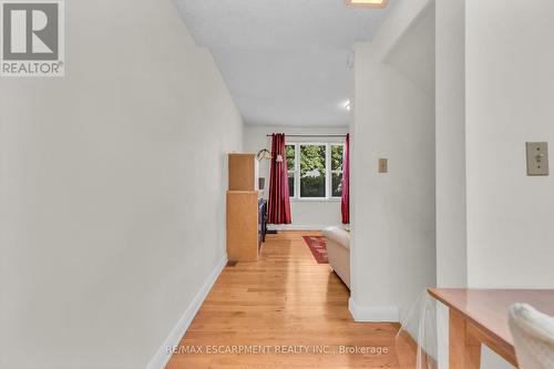 18 Eaton Place, Hamilton (Mcquesten), ON - Indoor Photo Showing Other Room