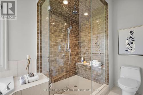 465 Eagletrace Drive, London, ON - Indoor Photo Showing Bathroom