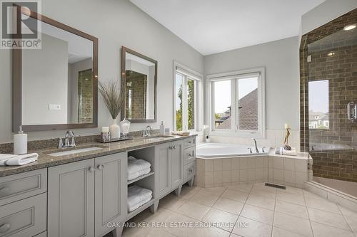 465 Eagletrace Drive, London, ON - Indoor Photo Showing Bathroom