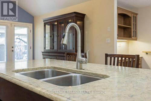 48 Ambleside Drive, St. Thomas, ON - Indoor Photo Showing Kitchen With Double Sink