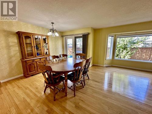 9918 115 Avenue, Fort St. John, BC - Indoor Photo Showing Dining Room