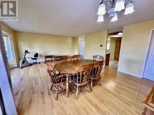 9918 115 Avenue, Fort St. John, BC - Indoor Photo Showing Dining Room