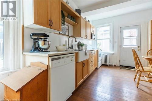 77 Poulette Street, Hamilton, ON - Indoor Photo Showing Kitchen