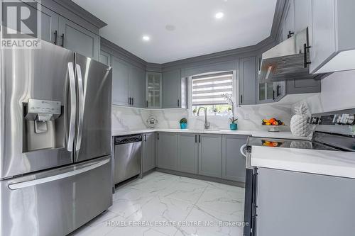 56 Griselda Crescent, Brampton (Northgate), ON - Indoor Photo Showing Kitchen