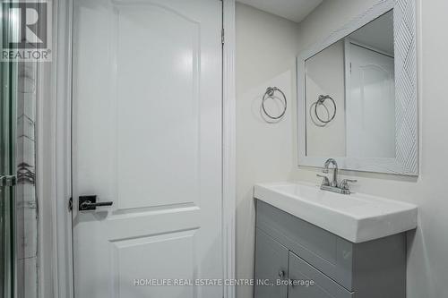 56 Griselda Crescent, Brampton (Northgate), ON - Indoor Photo Showing Bathroom