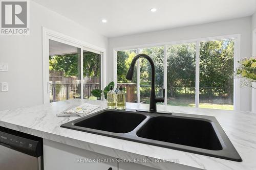 52 Nipissing Crescent, Brampton (Westgate), ON - Indoor Photo Showing Kitchen With Double Sink