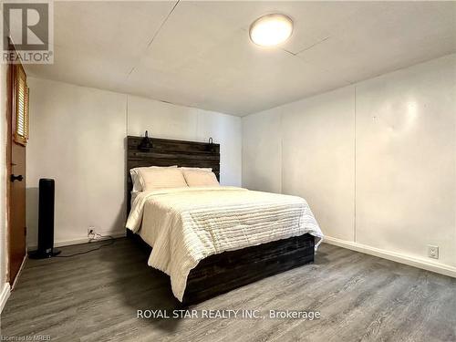 85 Simpson Avenue, Northern Bruce Peninsula, ON - Indoor Photo Showing Bedroom