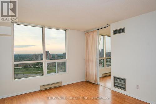 2102 - 4450 Tucana Court, Mississauga (Hurontario), ON - Indoor