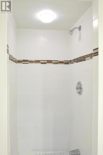 2102 - 4450 Tucana Court, Mississauga, ON - Indoor Photo Showing Bathroom