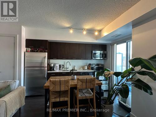 408 - 2220 Lake Shore Boulevard W, Toronto (Mimico), ON - Indoor Photo Showing Kitchen