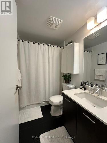 408 - 2220 Lake Shore Boulevard W, Toronto (Mimico), ON - Indoor Photo Showing Bathroom