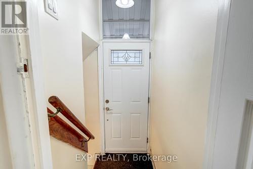 16 Heavitree Drive, Toronto, ON - Indoor Photo Showing Other Room