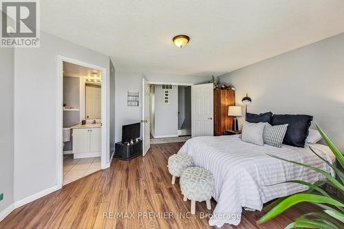 2086 - 65 George Appleton Way, Toronto (Downsview-Roding-Cfb), ON - Indoor Photo Showing Bedroom