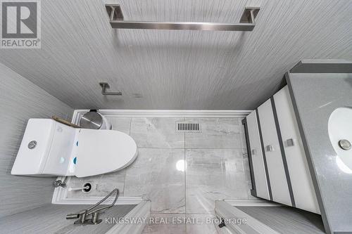 166 Bronson Terrace, Milton (Ford), ON - Indoor Photo Showing Bathroom