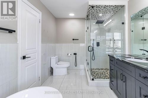 166 Bronson Terrace, Milton (Ford), ON - Indoor Photo Showing Bathroom