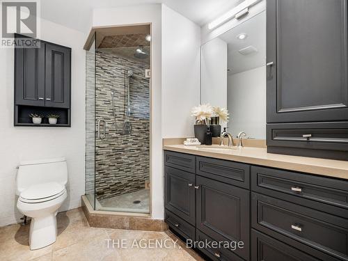 1213 Greenoaks Drive, Mississauga, ON - Indoor Photo Showing Bathroom