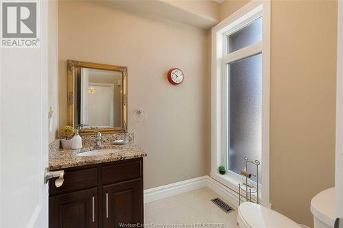 1078 Charlotte Crescent, Lakeshore, ON - Indoor Photo Showing Bathroom