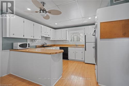 46 Pine Street, Port Colborne, ON - Indoor Photo Showing Kitchen